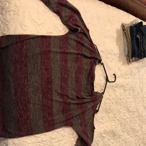 3/4 sleeve shoulder cut out sweater